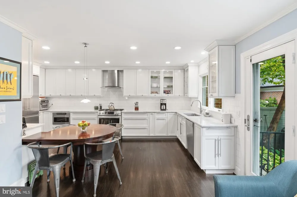 7264 EVANS MILL ROAD Mclean, VA 22101