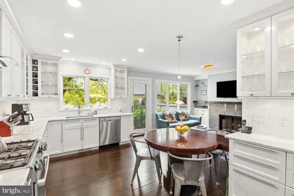 7264 EVANS MILL ROAD Mclean, VA 22101