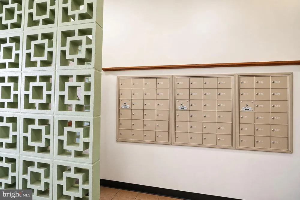 614 SLIGO AVENUE #211 Silver Spring, MD 20910
