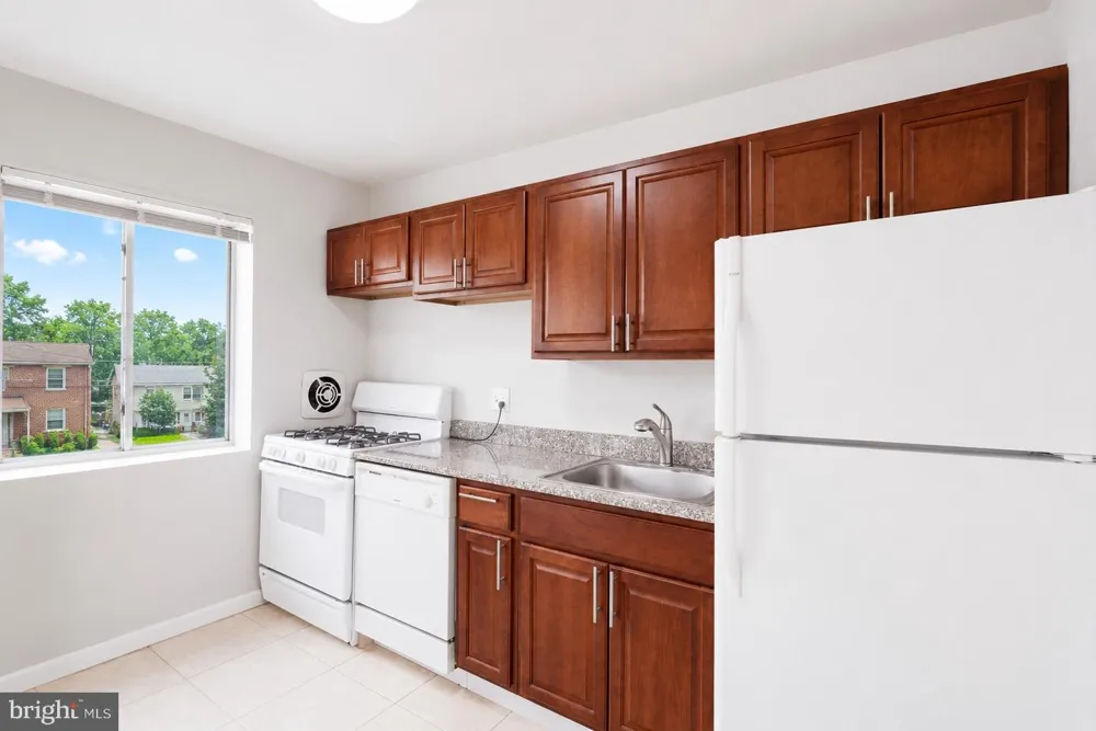 614 SLIGO AVENUE #211 Silver Spring, MD 20910