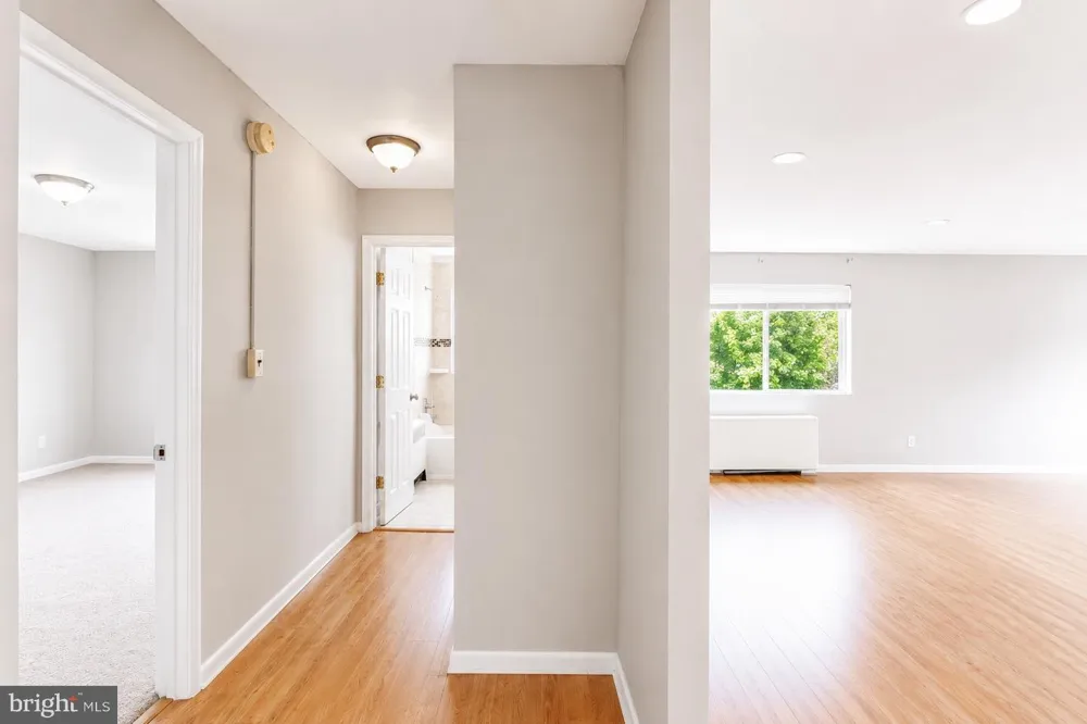 614 SLIGO AVENUE #211 Silver Spring, MD 20910