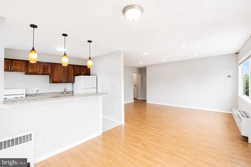 614 SLIGO AVENUE #211 Silver Spring, MD 20910