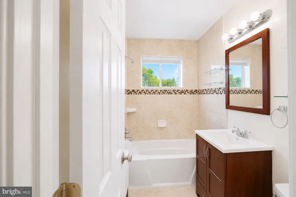 614 SLIGO AVENUE #211 Silver Spring, MD 20910