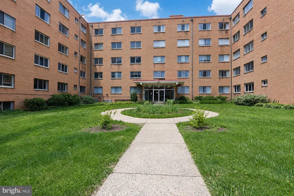 614 SLIGO AVENUE #211 Silver Spring, MD 20910