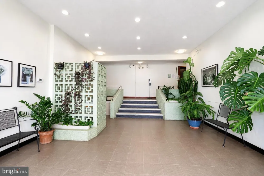 614 SLIGO AVENUE #211 Silver Spring, MD 20910