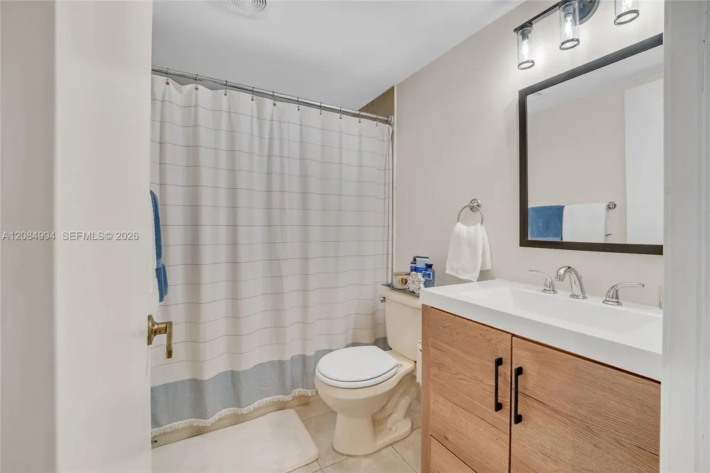 150 SW 134th Way #304R Pembroke Pines, FL 33027