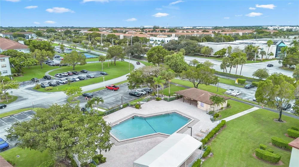 150 SW 134th Way #304R Pembroke Pines, FL 33027