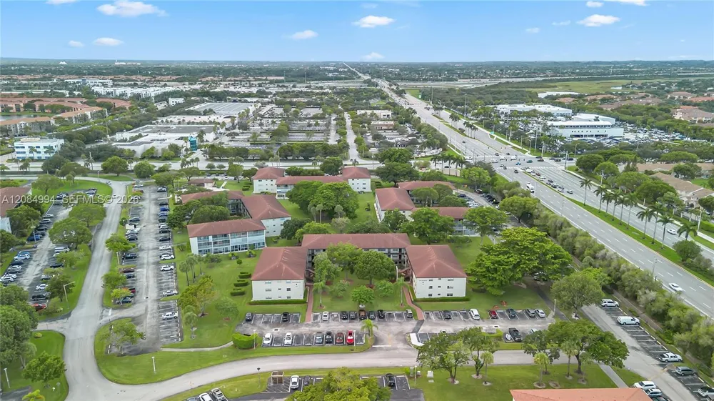 150 SW 134th Way #304R Pembroke Pines, FL 33027