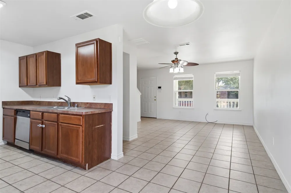 6904 Bountiful Grove Drive McKinney, TX 75070