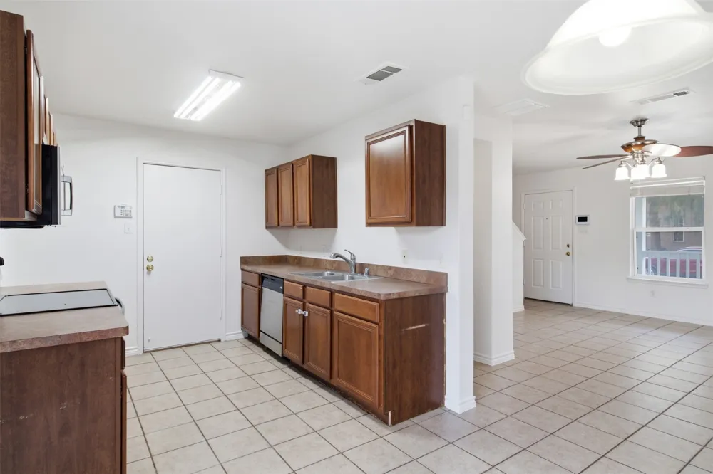 6904 Bountiful Grove Drive McKinney, TX 75070