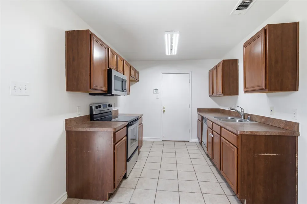 6904 Bountiful Grove Drive McKinney, TX 75070