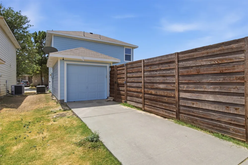 6904 Bountiful Grove Drive McKinney, TX 75070