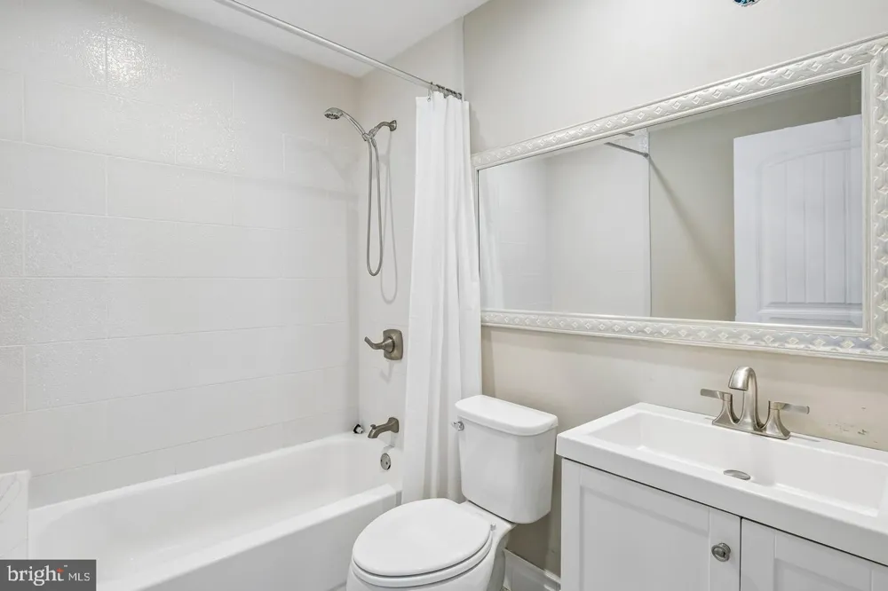 15 WILFRED DRIVE Yardley, PA 19067