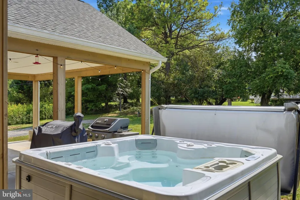 295 KING LEAR DRIVE Charles Town, WV 25414