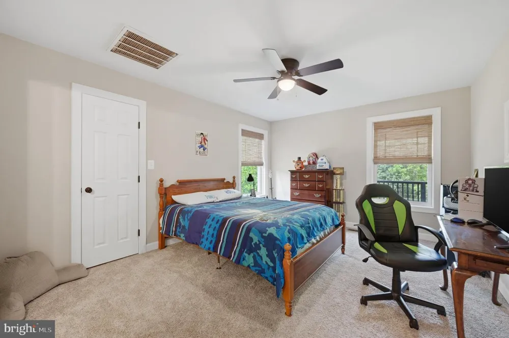 295 KING LEAR DRIVE Charles Town, WV 25414