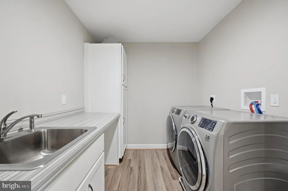 295 KING LEAR DRIVE Charles Town, WV 25414