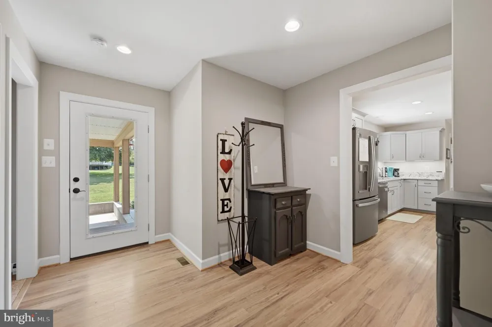 295 KING LEAR DRIVE Charles Town, WV 25414