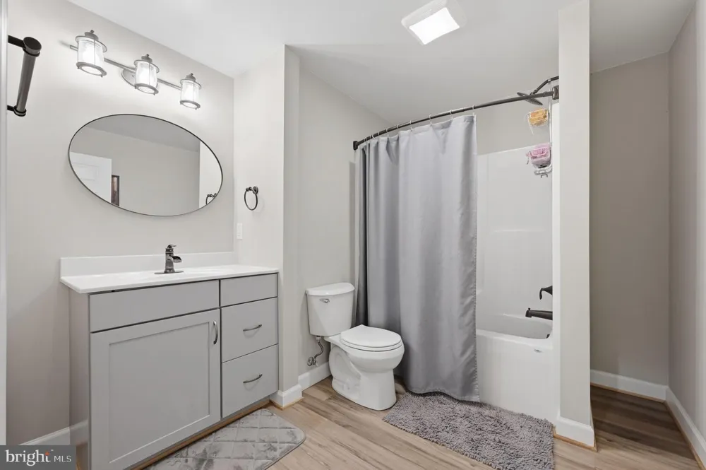 295 KING LEAR DRIVE Charles Town, WV 25414