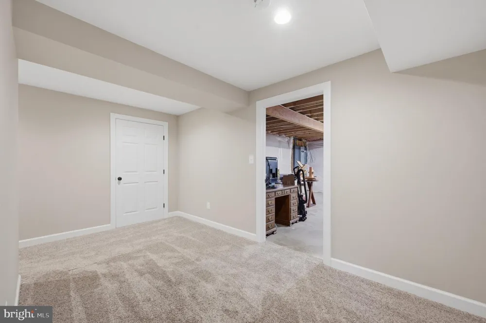 295 KING LEAR DRIVE Charles Town, WV 25414