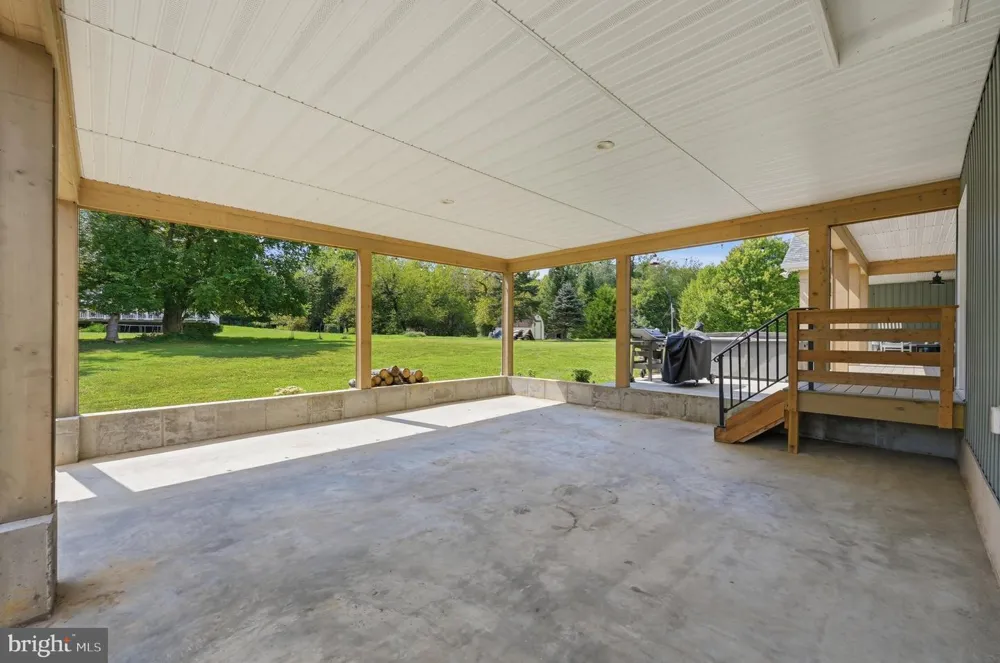 295 KING LEAR DRIVE Charles Town, WV 25414