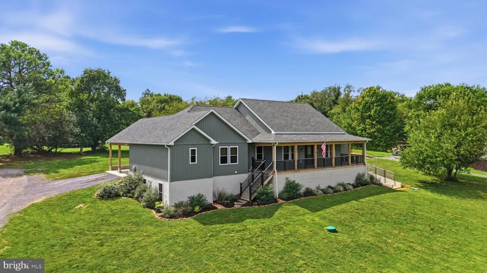 295 KING LEAR DRIVE Charles Town, WV 25414