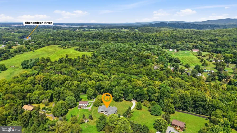295 KING LEAR DRIVE Charles Town, WV 25414