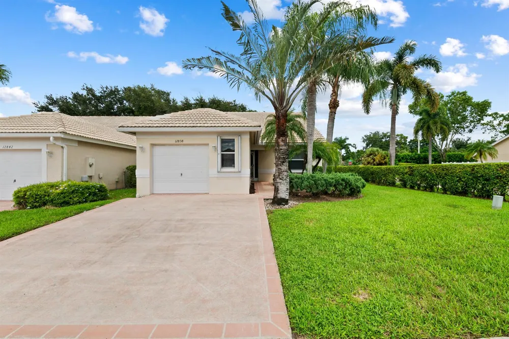 12838 HAMPTON LAKES CIRCLE Boynton Beach, FL 33436