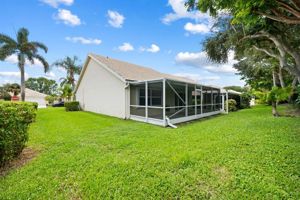 12838 HAMPTON LAKES CIRCLE Boynton Beach, FL 33436