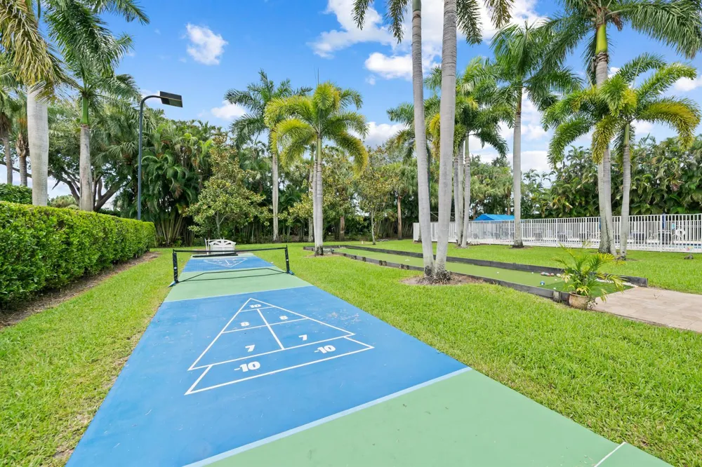 12838 HAMPTON LAKES CIRCLE Boynton Beach, FL 33436