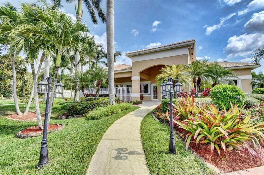 12838 HAMPTON LAKES CIRCLE Boynton Beach, FL 33436