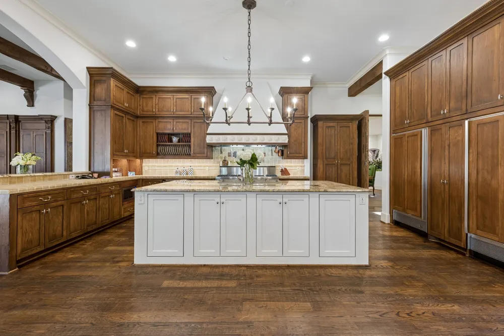 3516 Beverly Drive Highland Park, TX 75205