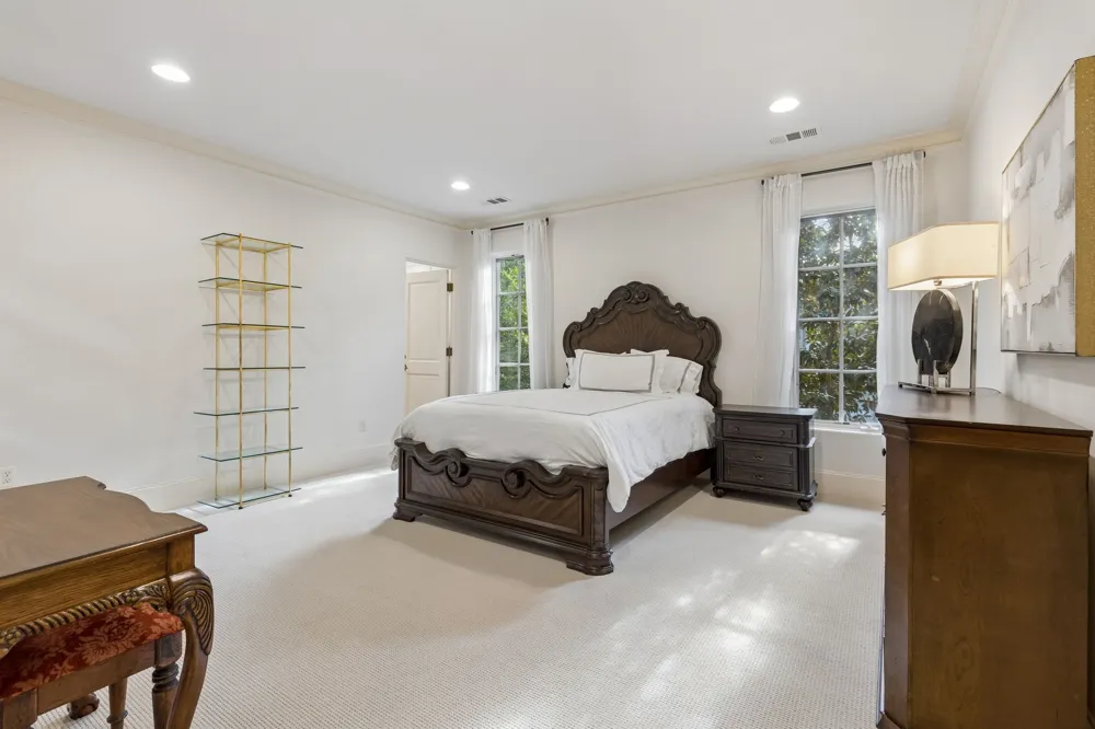 3516 Beverly Drive Highland Park, TX 75205