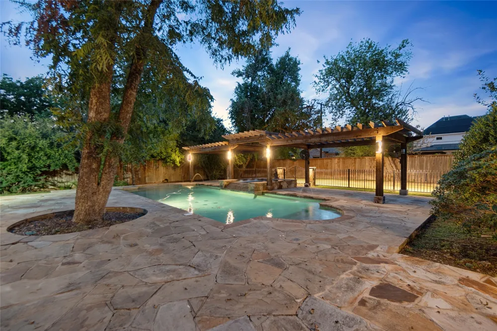 5965 Meletio Lane Dallas, TX 75230