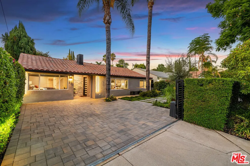 15237 Otsego Street Los Angeles, CA 91403