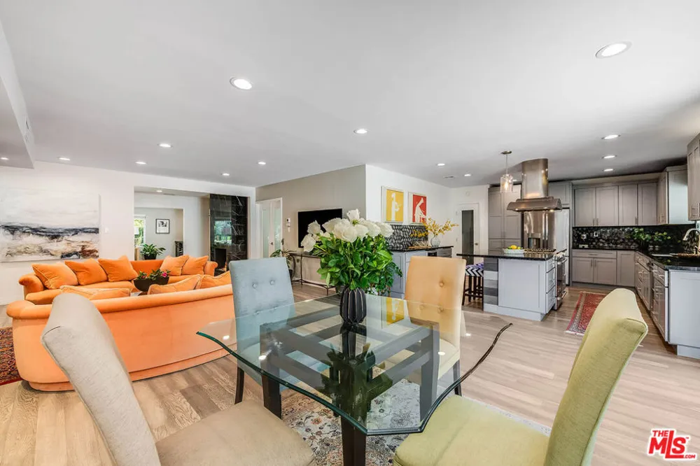 15237 Otsego Street Los Angeles, CA 91403