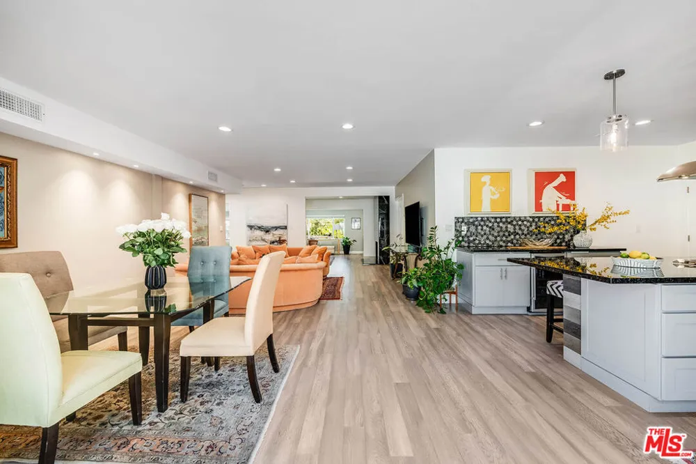 15237 Otsego Street Los Angeles, CA 91403