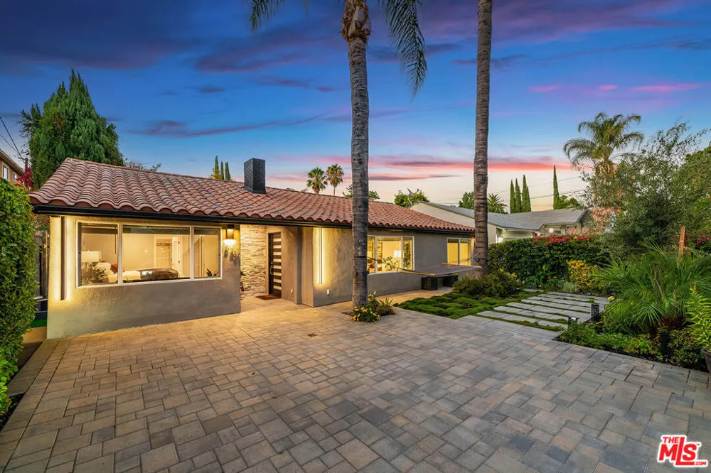 15237 Otsego Street Los Angeles, CA 91403