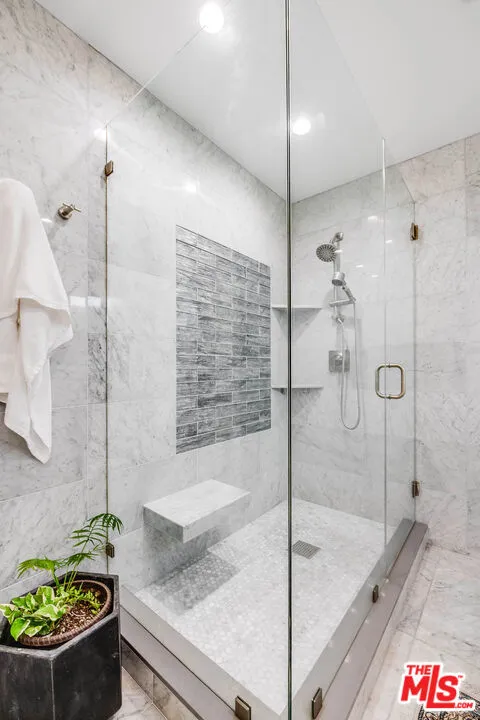 15237 Otsego Street Los Angeles, CA 91403