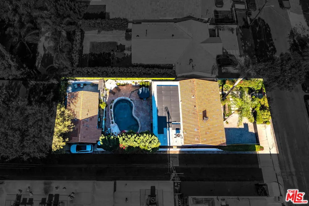 15237 Otsego Street Los Angeles, CA 91403