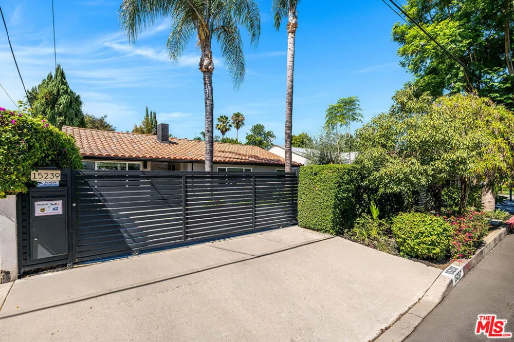 15237 Otsego Street Los Angeles, CA 91403