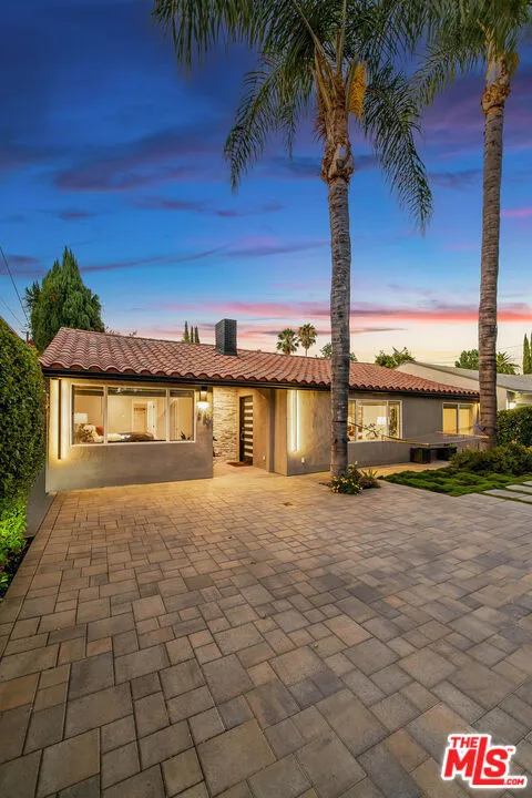 15237 Otsego Street Los Angeles, CA 91403