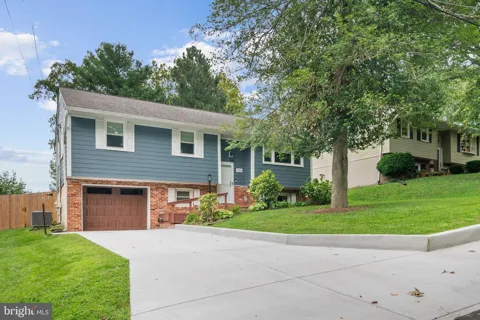 1155 SPRUCE TREE LANE