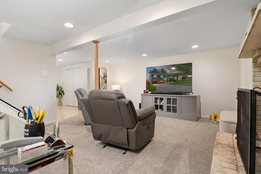 1155 SPRUCE TREE LANE Annapolis, MD 21409