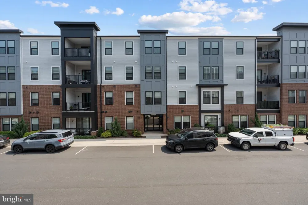 23688 BOLTON CRESCENT TERRACE #304 Ashburn, VA 20148