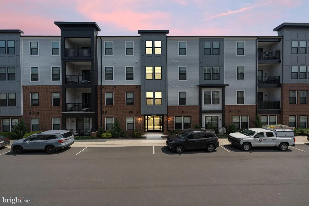 23688 BOLTON CRESCENT TERRACE #304 Ashburn, VA 20148
