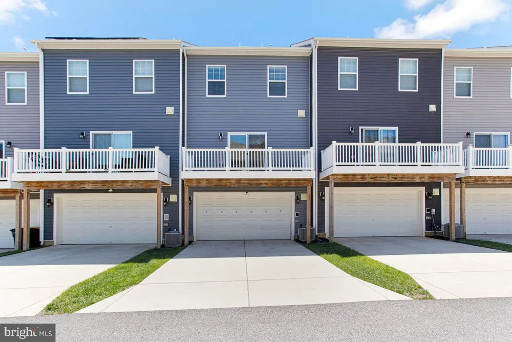 9608 FAGAN DRIVE Bowie, MD 20721