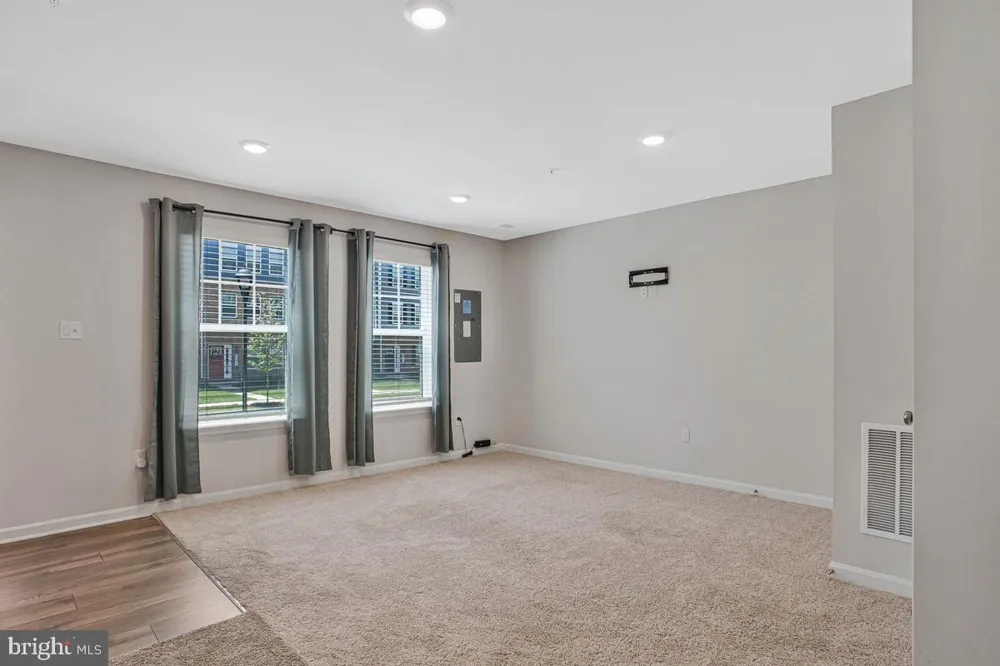 9608 FAGAN DRIVE Bowie, MD 20721