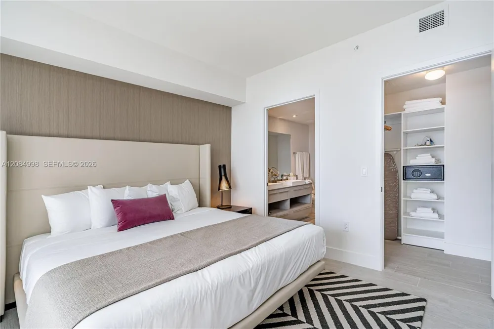 4010 S Ocean Dr #R1609 Hollywood, FL 33019