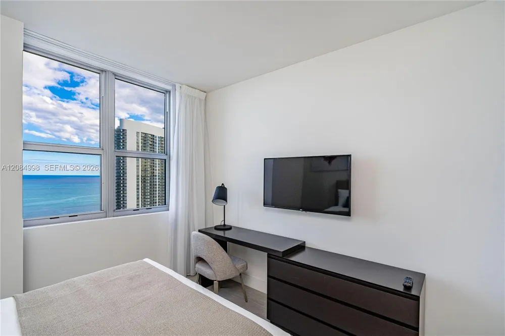 4010 S Ocean Dr #R1609 Hollywood, FL 33019