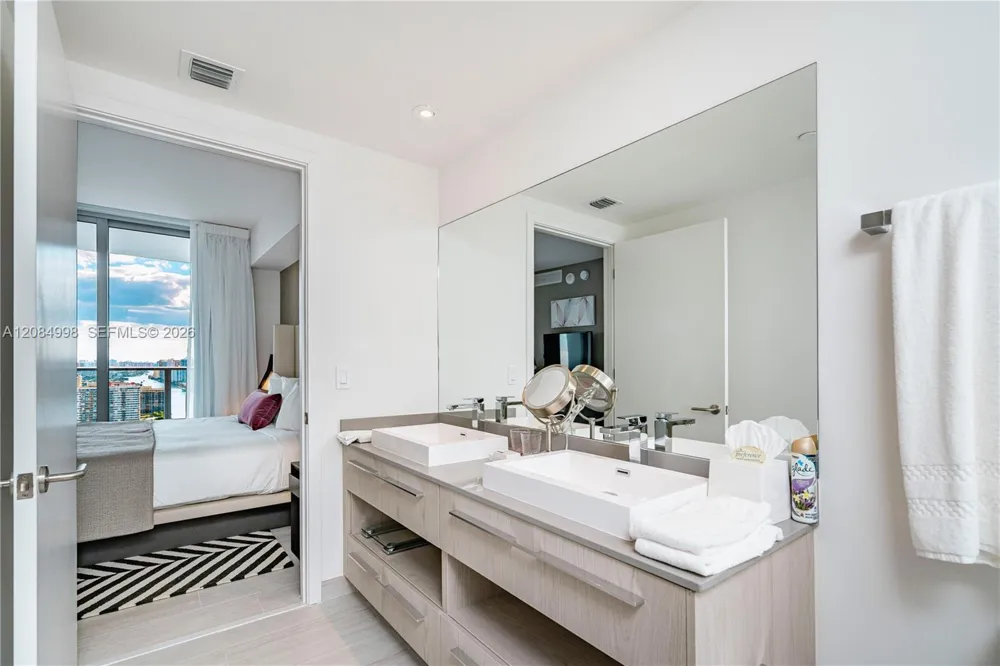4010 S Ocean Dr #R1609 Hollywood, FL 33019